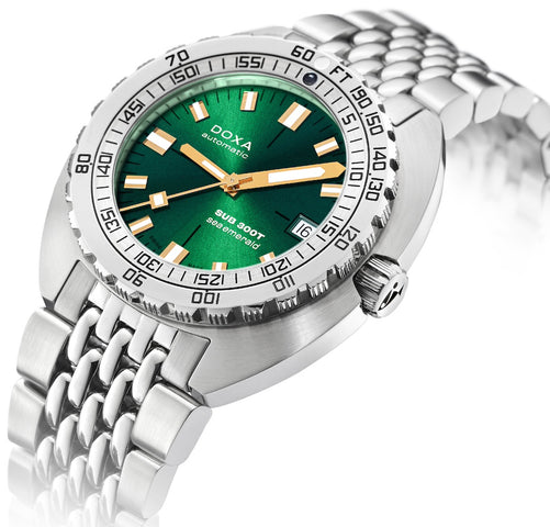 Doxa SUB 300T Sea Emerald Bracelet