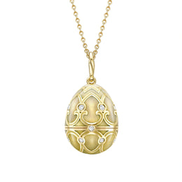 Faberge Palais Tsarskoye Selo Yellow Gold Locket With Hen Surprise