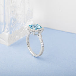 18ct White Gold 2.37ct Aquamarine 0.36ct Diamond Cushion Cut Ring